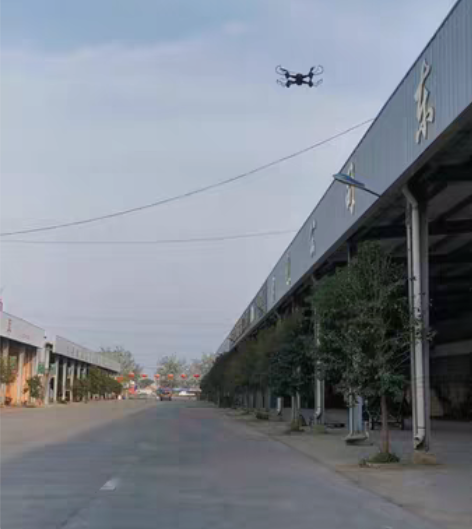 转卖无人机，航拍，两块续航电池 感兴趣的话...