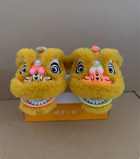 包邮迷你泡沫小狮子，车内摆件、送礼镇宅佳品...