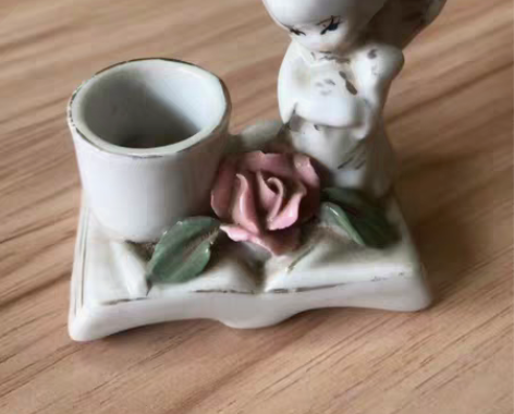 包邮民国瓷器，小天使，7厘米。完好无损！包...