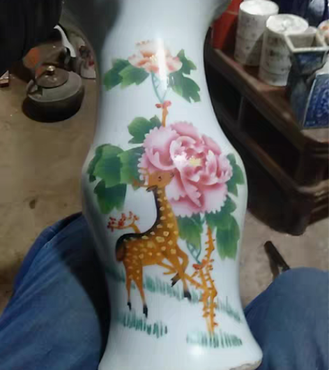 清末民国刷花，名人刘和義，器型规整釉色莹润...