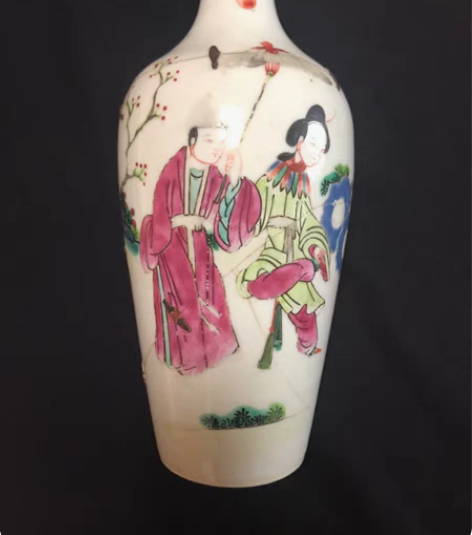 清中期粉彩西厢记人物故事瓶。这大人物的画工...