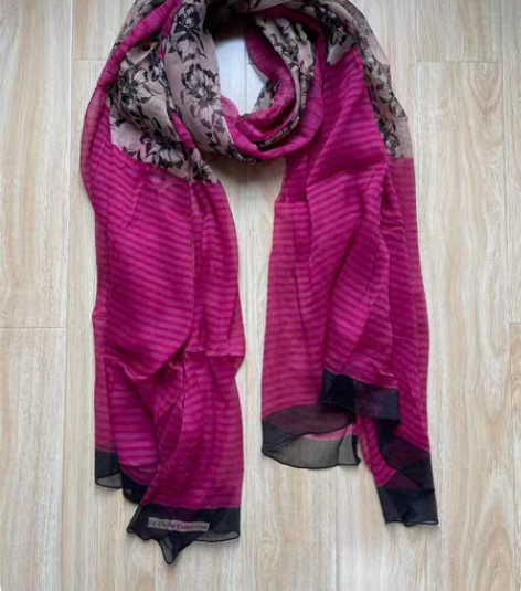 包邮全新真丝顺纡绉超大围巾丝巾。没有吊牌，...