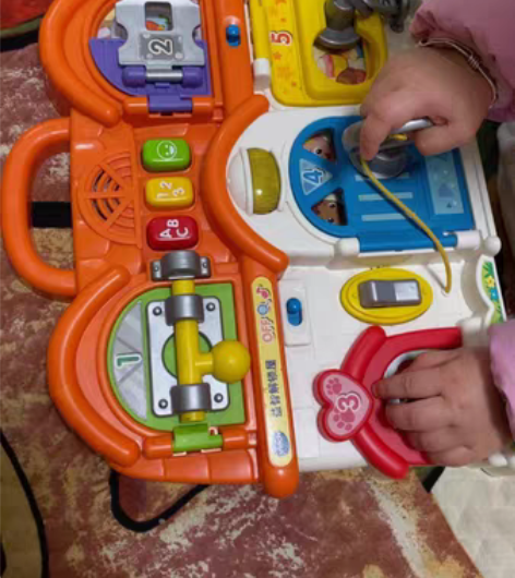 包邮伟易达开锁玩具，京东自营店铺购买，少了...