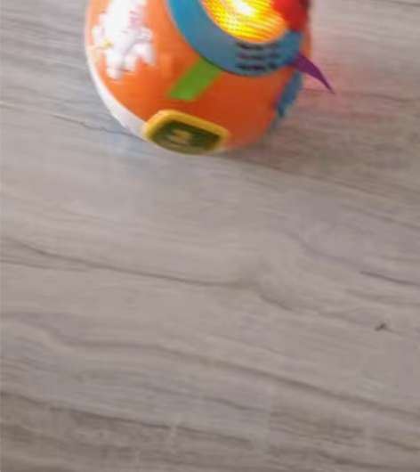 同城自提，万达旁，伟易达欢乐转转球，在万达...