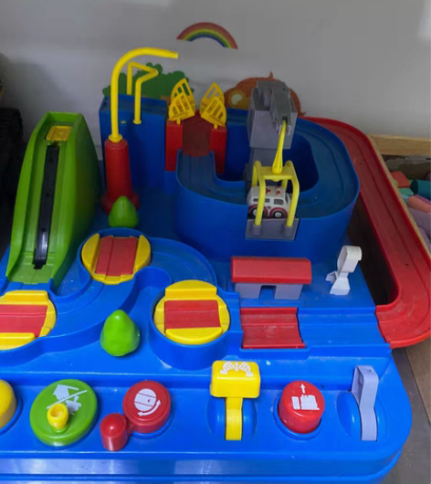 儿童汽车闯关大冒险玩具小火车轨道抖音益智宝...