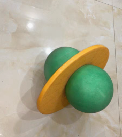 踩在上面跳可以减肥减脂的，可以拿来当儿童玩...