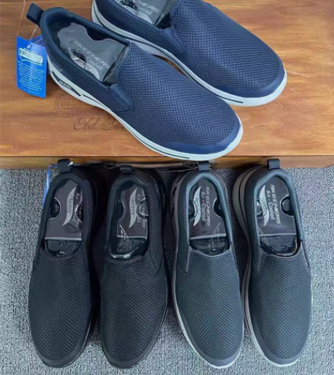 包邮SK斯凯家套脚鞋男鞋，码数40  41...