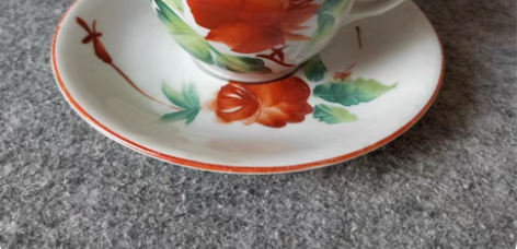 包邮六七十年代的手绘老茶杯碟一套。 实物如...
