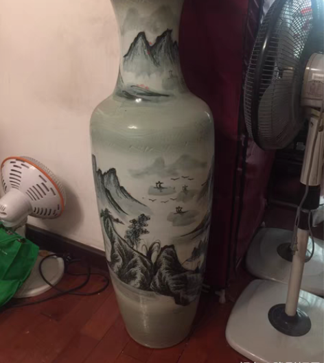 包邮八九十年代手绘山水图案大瓷瓶（高：11...