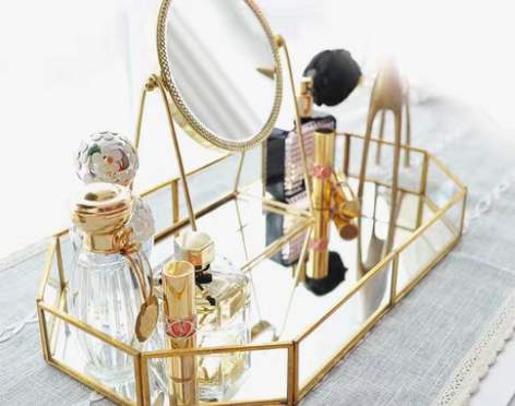 转卖趣高 桌面收纳盒 感兴趣的话点“我想要...