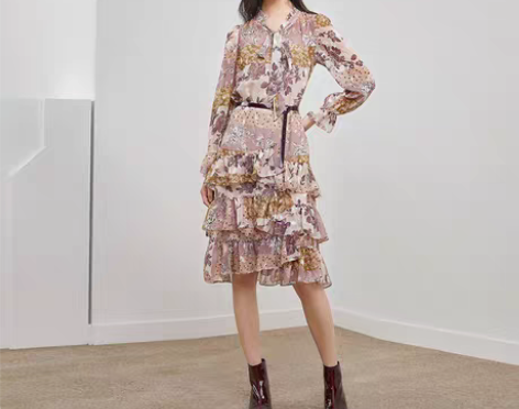 转卖红袖春系带荷叶边高腰中长款A字蛋糕裙8...