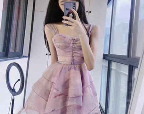 转卖芭比 吊带连衣裙女夏季新款甜辣鱼骨公主...