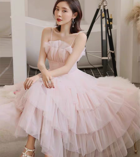 包邮衣阁里拉旗舰店粉色蛋糕裙法国小众吊带网...