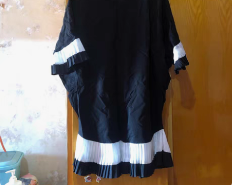 包邮夏季黑白百褶鱼尾裙，原价200元，现价...