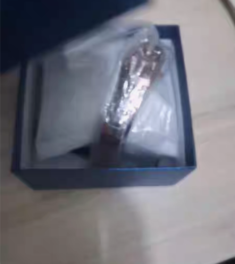 转卖正品手表女学生韩版简约时尚潮流女士手表...