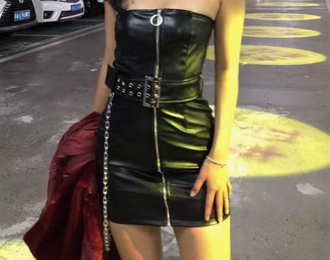 转卖一字肩PU包臀性感半身裙女欧美纯色拉链...