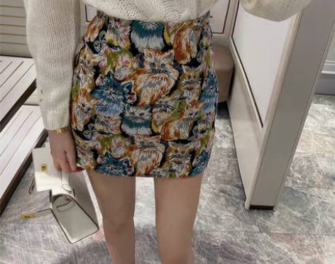 转卖半身裙 感兴趣的话点“我想要”和我私聊...