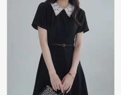 转卖瞌睡兔蕾丝领显瘦连衣裙女夏复古学院风小...