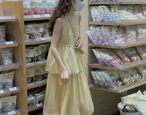 转卖别致绝美连衣裙女春季2023新款公主风...