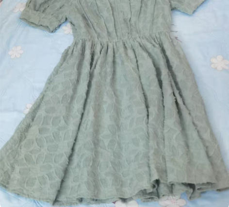 包邮全新法式宫廷风公主风连衣裙，袖子有点泡...