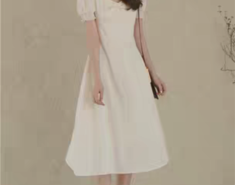 转卖瞌睡兔 复古桃心方领 法式高腰连衣裙女...