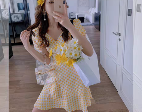 转卖向阳而生 烂漫小雏菊 亲肤刺绣连衣裙 ...