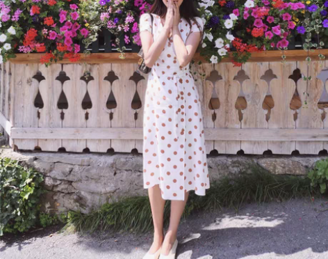 转卖杨姗姗Elwing原创设计夏日度假风收...