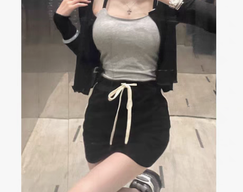 转卖JMSHOP 头号甜心 黑色休闲半身裙...