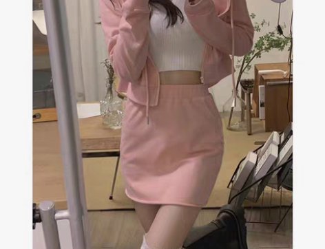 包邮早秋季新款可盐可甜网红少女穿搭运动风短...