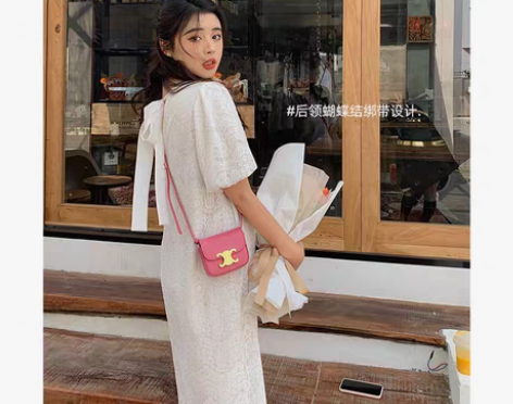 转卖李潇洒微胖mm温柔风泡泡袖蕾丝连衣裙女...