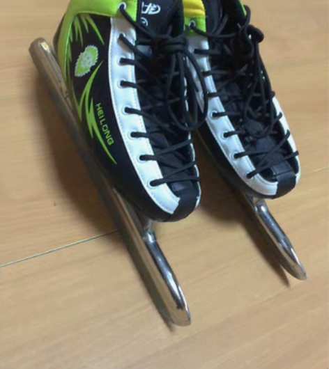 黑龙冰刀鞋37码，只穿过一次150自取 感...