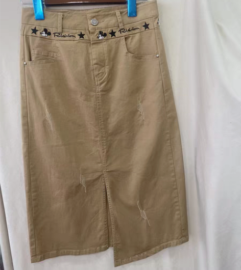 深圳南油货 半身中裙 剩S码 2条  M码...