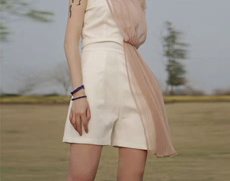 转卖四斤自制原创连体裤时尚修身气质显瘦高腰...