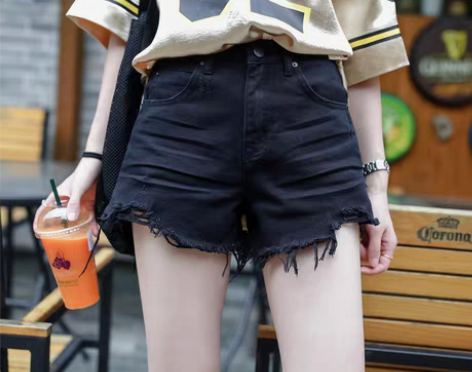 转卖9.9水洗高腰黑色流苏毛边A字牛仔短裤...