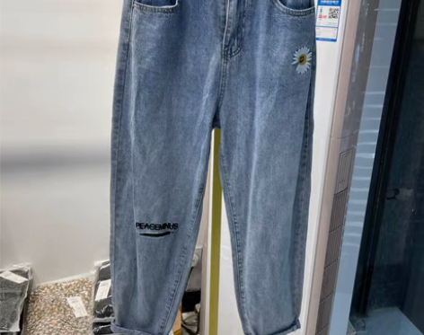 品牌牛仔裤全新实体店清版微哈伦S两件L一件...