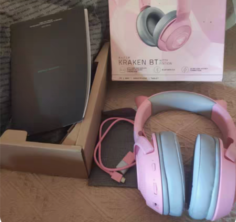 包邮雷蛇幻彩萌猫版蓝牙版，猫耳发光，成色全...