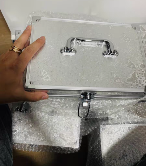 [比心][红旗]实拍带滚轮物料盒 长55*...