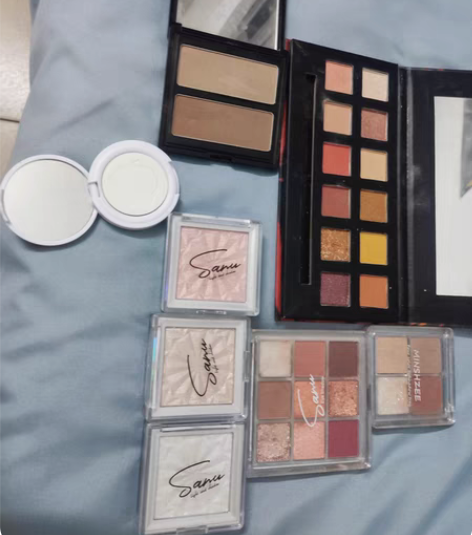 包邮眼影修容高光全出，30打包！！ 感兴趣...