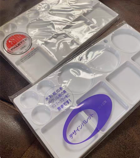 荷尔拜因水彩调色盘 两个全新 包邮 感兴趣...