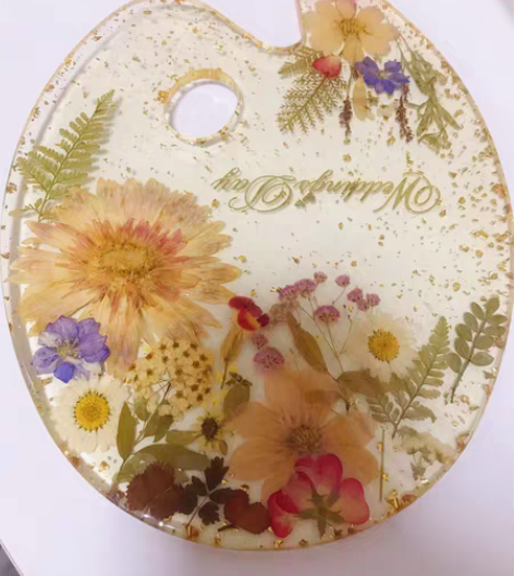 干花调色盘一个。买来没用过。适合送礼物。拍...