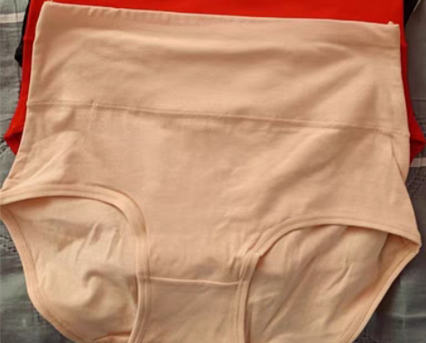 包邮朋友网店不干了，处理一批女生短裤 女士...