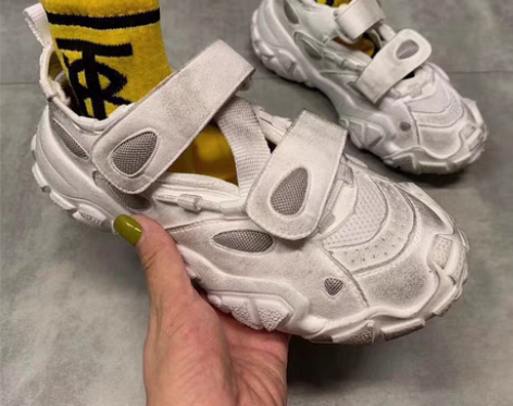 转卖2021夏季新脏脏鞋魔术贴真皮网红休闲...