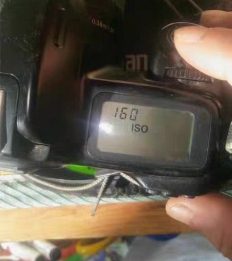 包邮canon EOS..1000F 相机...