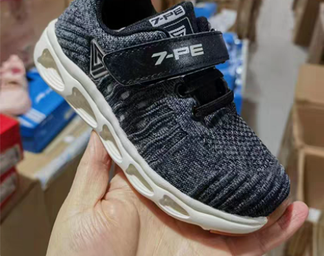 包邮七波辉男女童双网春秋运动鞋全新29码最...