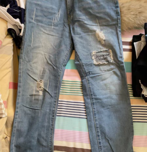 牛仔裤 休闲L 码给钱就卖??L几乎全新￥...