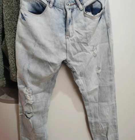 牛仔裤，四季款，无加绒，没穿过几次，腰围7...