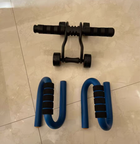腹肌轮，俯卧撑支架，用不上了，有需要的联系...