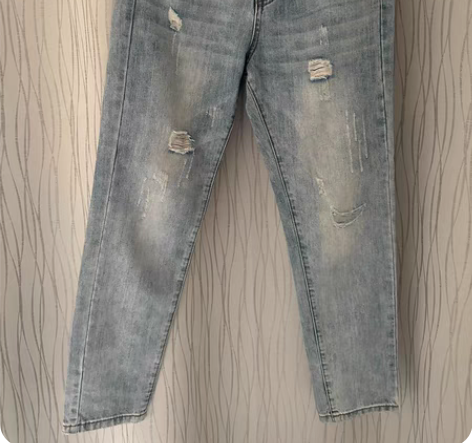 浅蓝色牛仔裤，手量腰围74，裤长93，26...