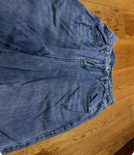 包邮牛仔裤 感兴趣的话点“我想要”和我私聊...