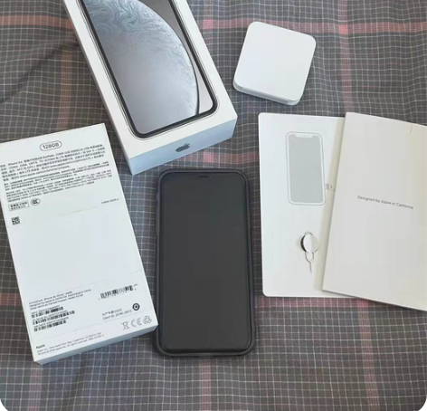 包邮苹果xr 国行 女士一手机  电池83...